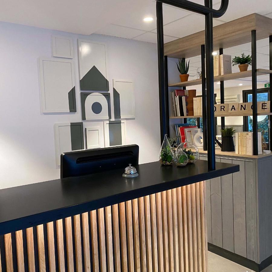 Campanile Orange Centre Sortie 21 Sur A7 A9 Hotell Eksteriør bilde