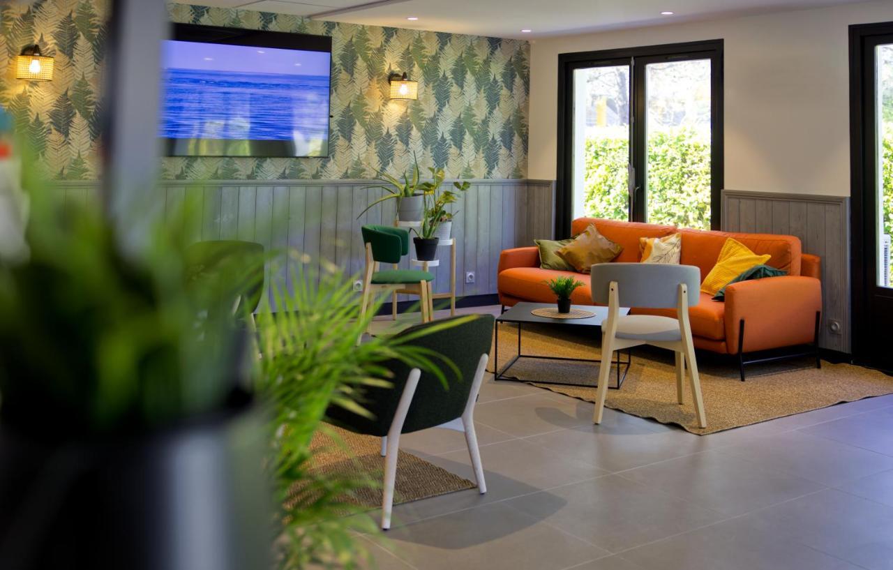 Campanile Orange Centre Sortie 21 Sur A7 A9 Hotell Eksteriør bilde