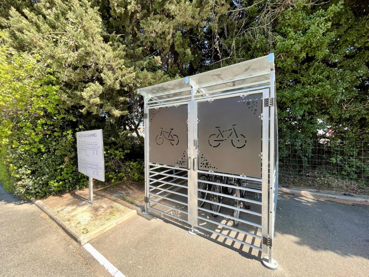 Campanile Orange Centre Sortie 21 Sur A7 A9 Hotell Eksteriør bilde